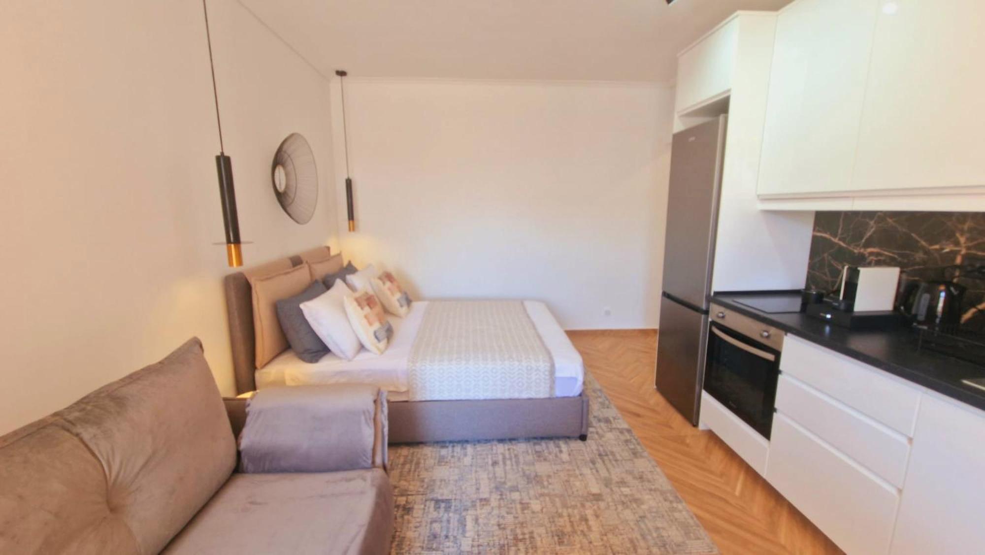 Luxury In Downtown Of Perea * Peraía